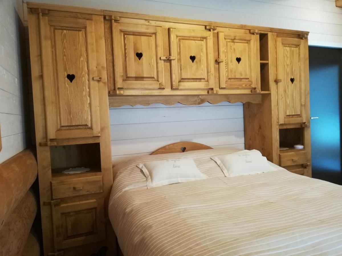 Chalet Le Dorf Noetsch ภายนอก รูปภาพ