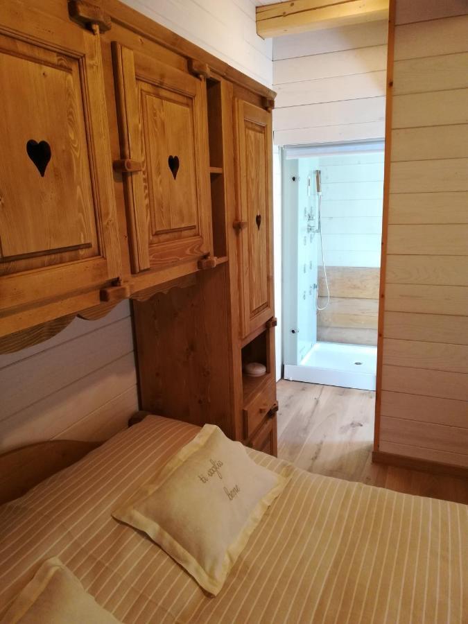 Chalet Le Dorf Noetsch ภายนอก รูปภาพ
