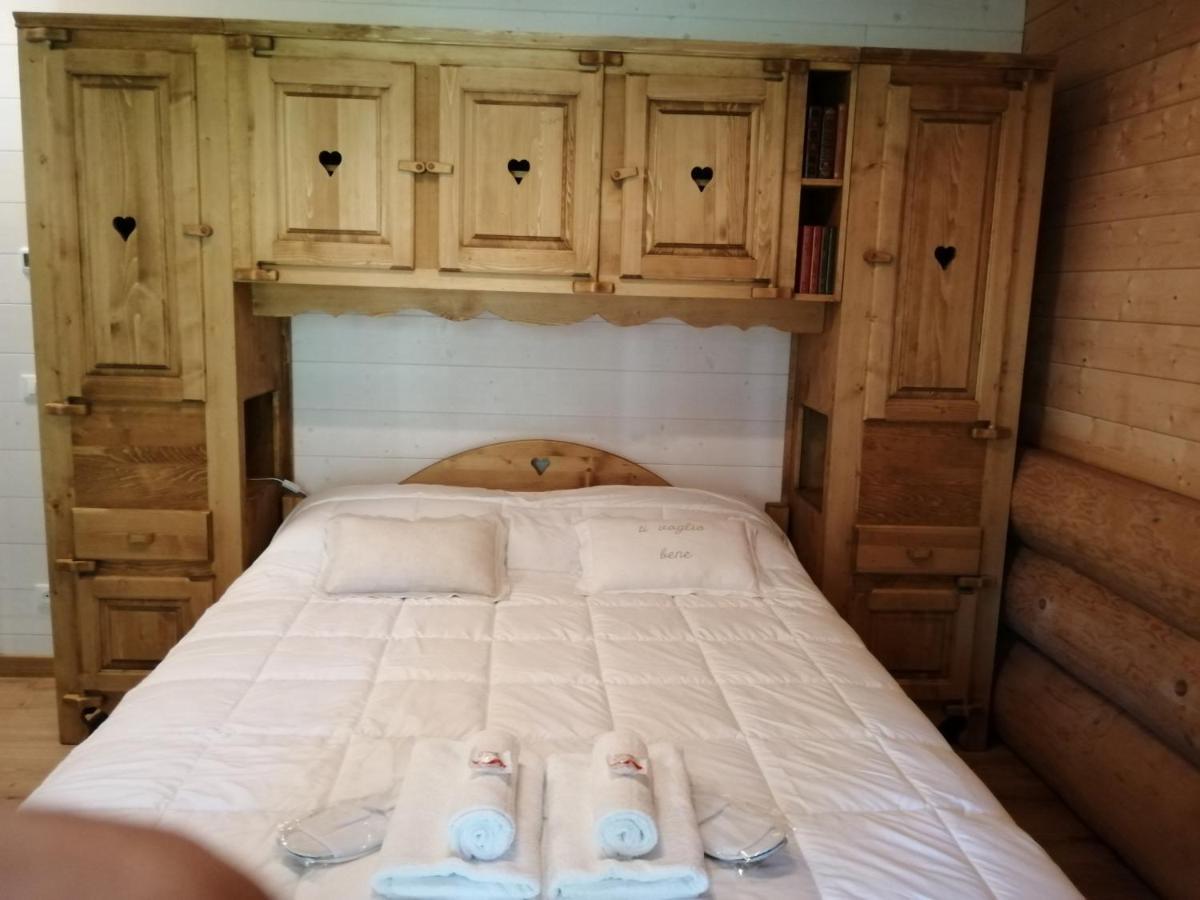 Chalet Le Dorf Noetsch ภายนอก รูปภาพ