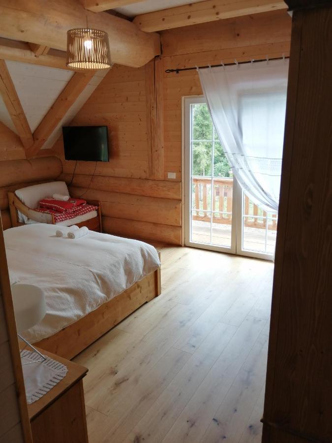 Chalet Le Dorf Noetsch ภายนอก รูปภาพ