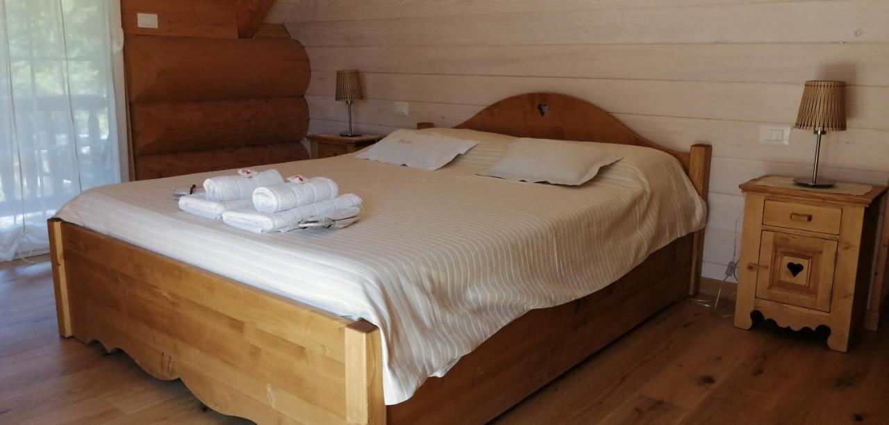 Chalet Le Dorf Noetsch ภายนอก รูปภาพ