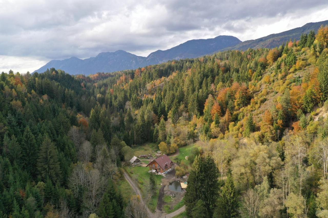 Chalet Le Dorf Noetsch ภายนอก รูปภาพ