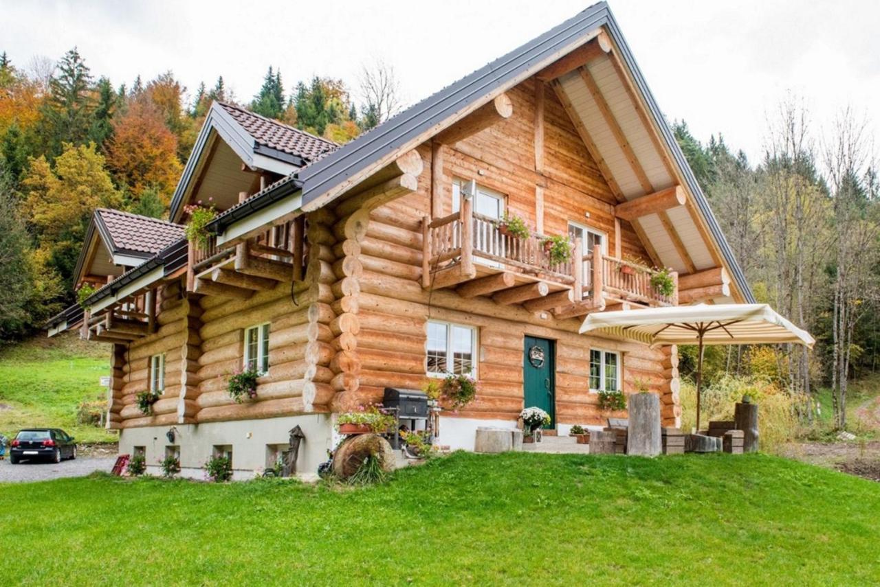 Chalet Le Dorf Noetsch ภายนอก รูปภาพ
