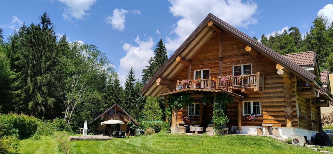 Chalet Le Dorf Noetsch ภายนอก รูปภาพ